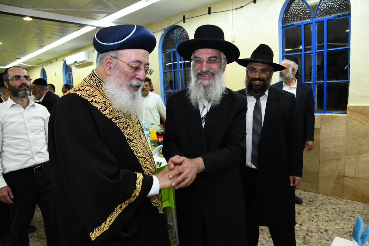 צפו: המונים בהדלקה הספרדית בציון במירון