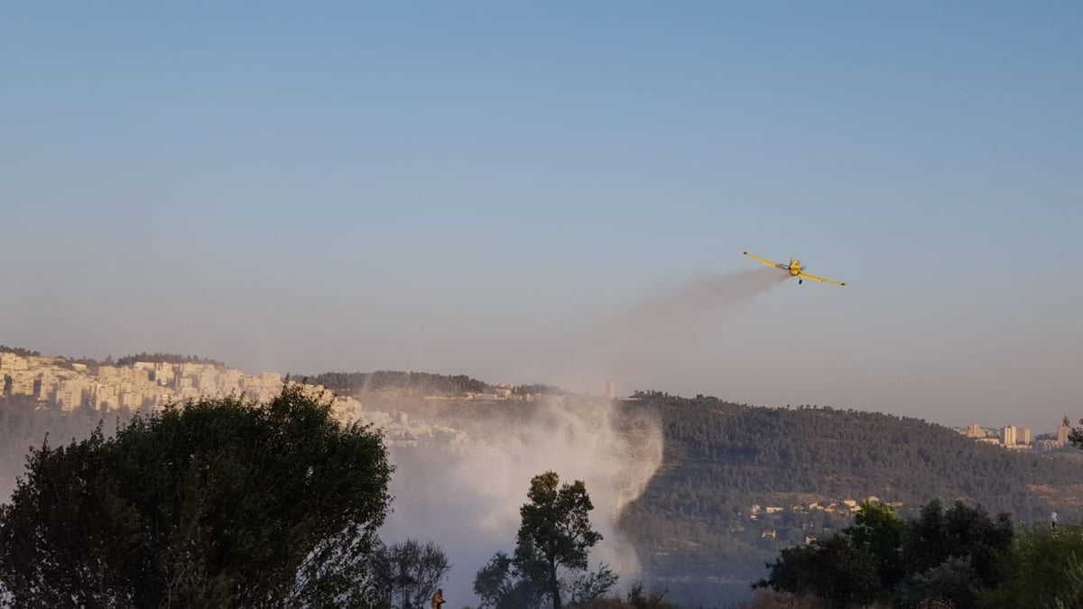 שריפת ענק במבשרת ציון; בתים פונו • צפו