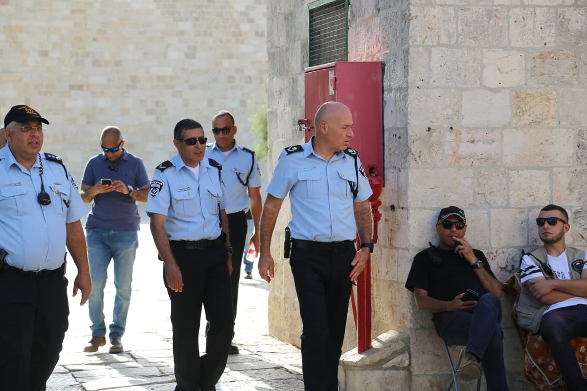 יום ירושלים: הערבים מתפרעים בהר הבית