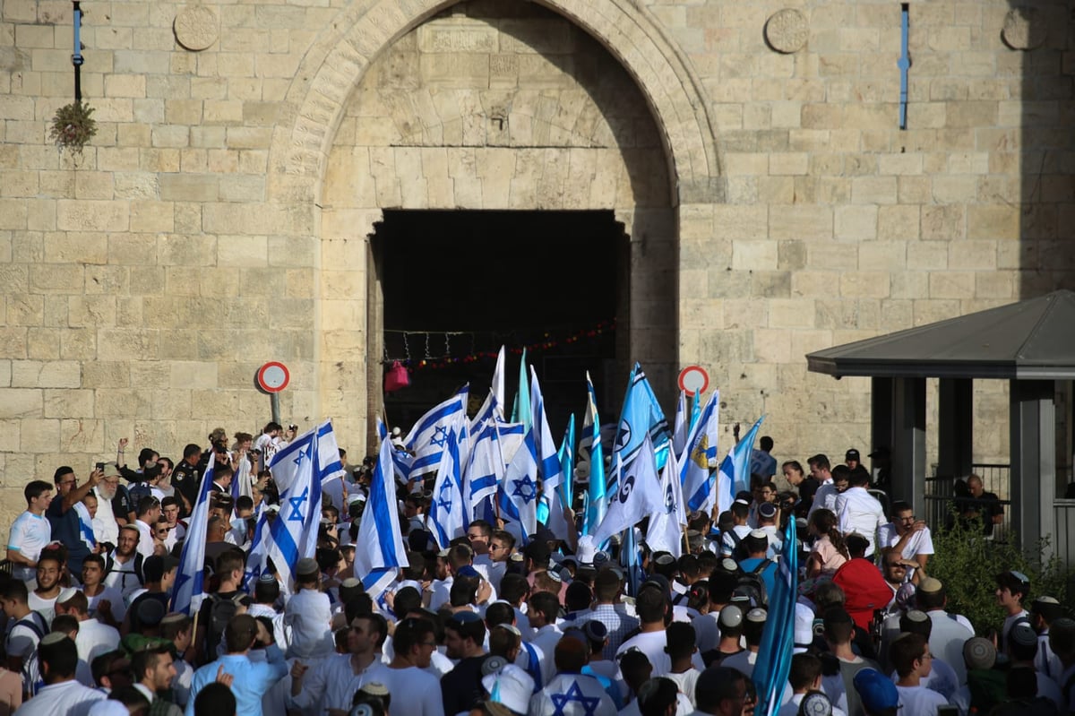 'ריקודגלים' ברחבת שער שכם • צפו בתיעוד