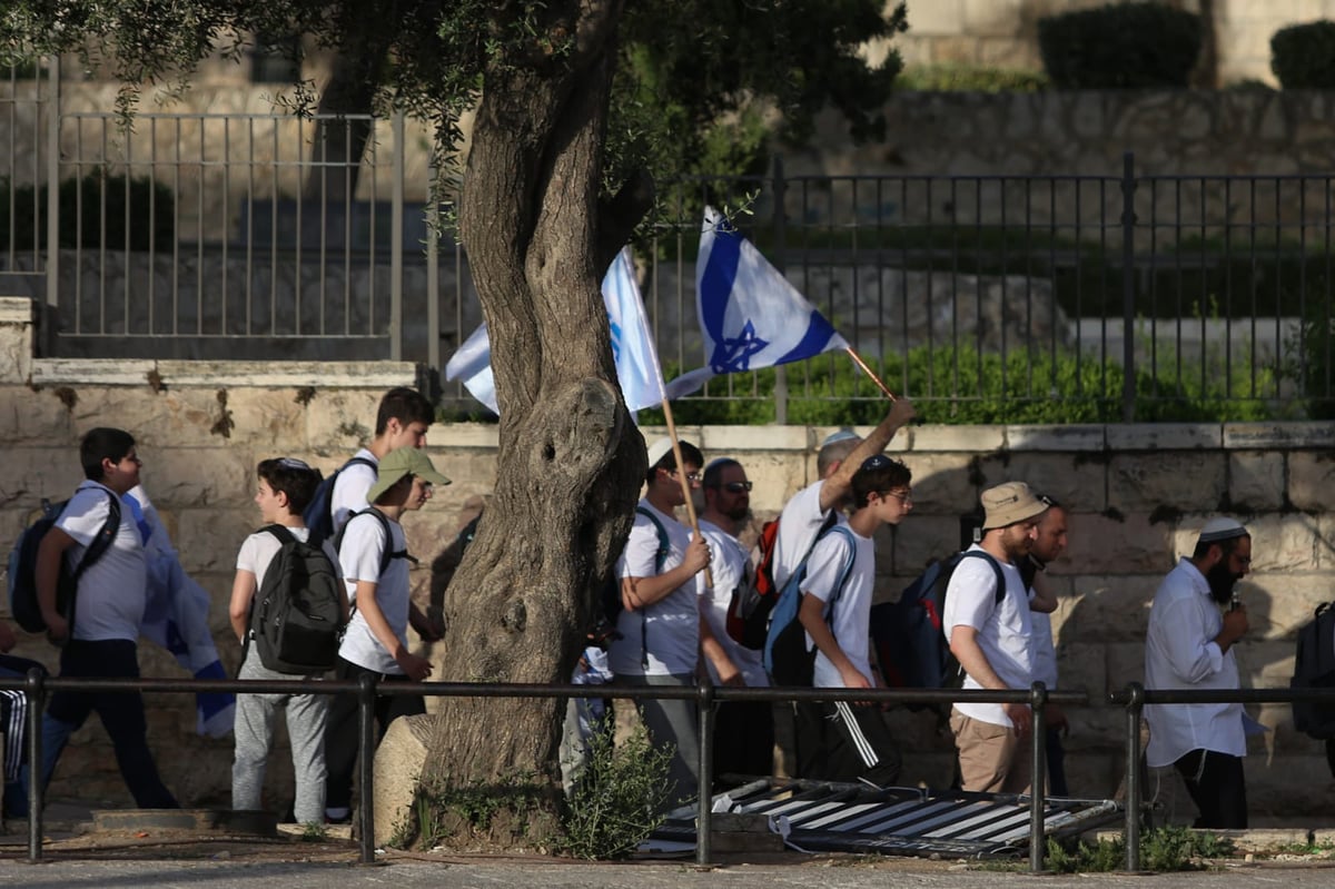 'ריקודגלים' ברחבת שער שכם • צפו בתיעוד