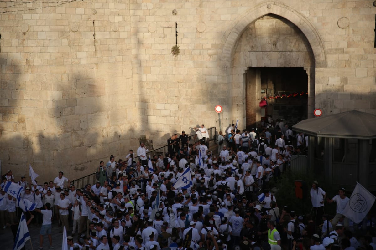 'ריקודגלים' ברחבת שער שכם • צפו בתיעוד