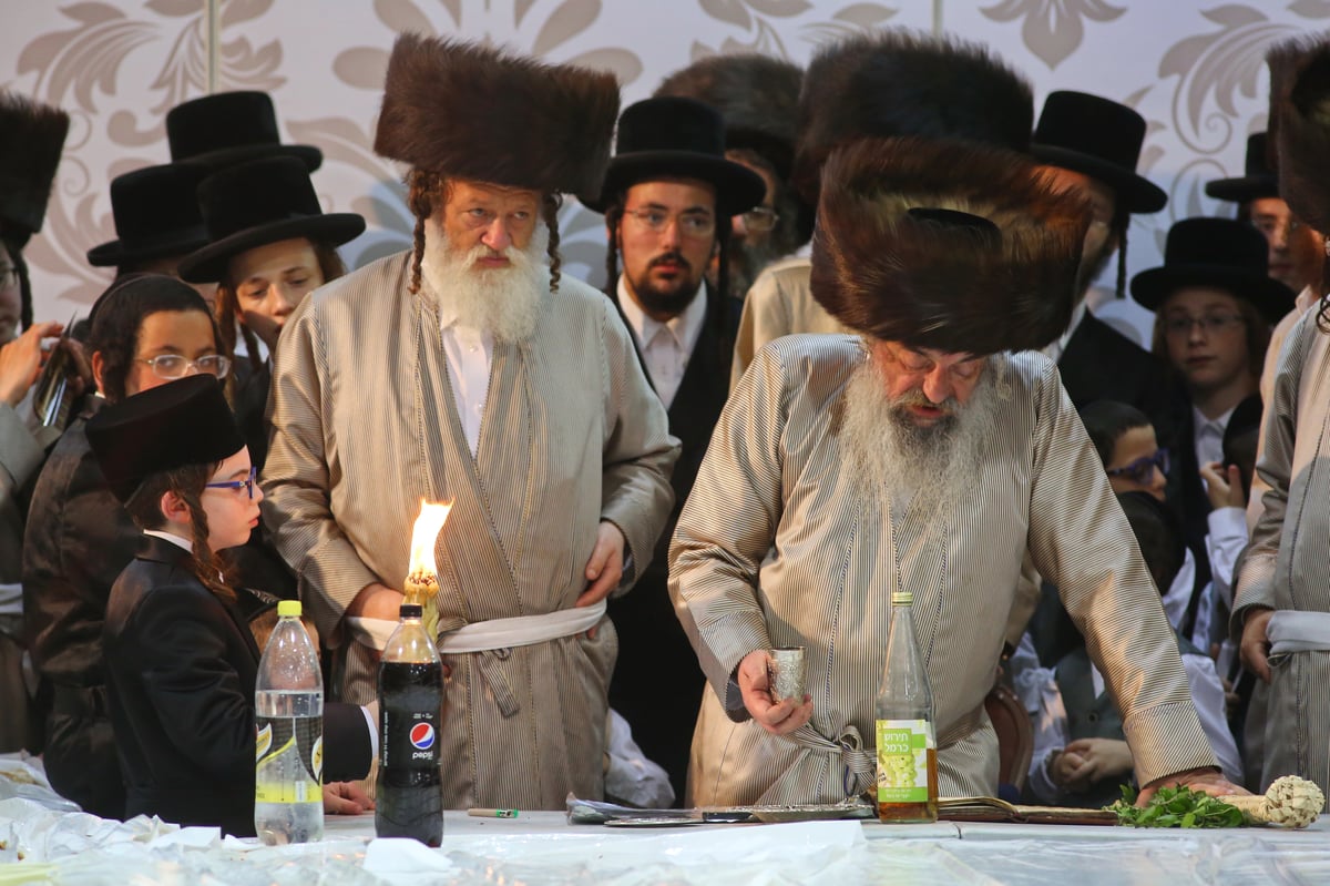 האדמו"ר מלעלוב בשבת התאחדות עם הבחורים השקדנים