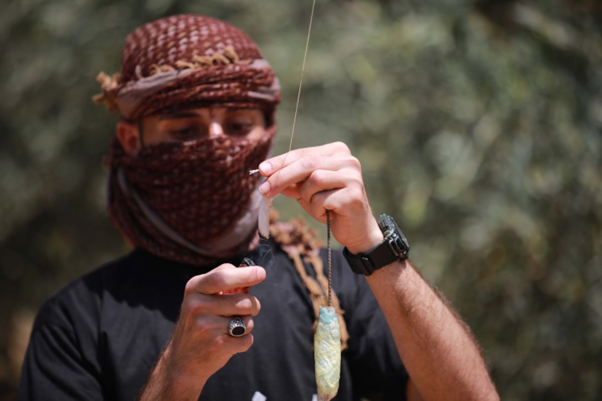 תיעוד מעזה: כך מכינים את "בלוני התבערה"