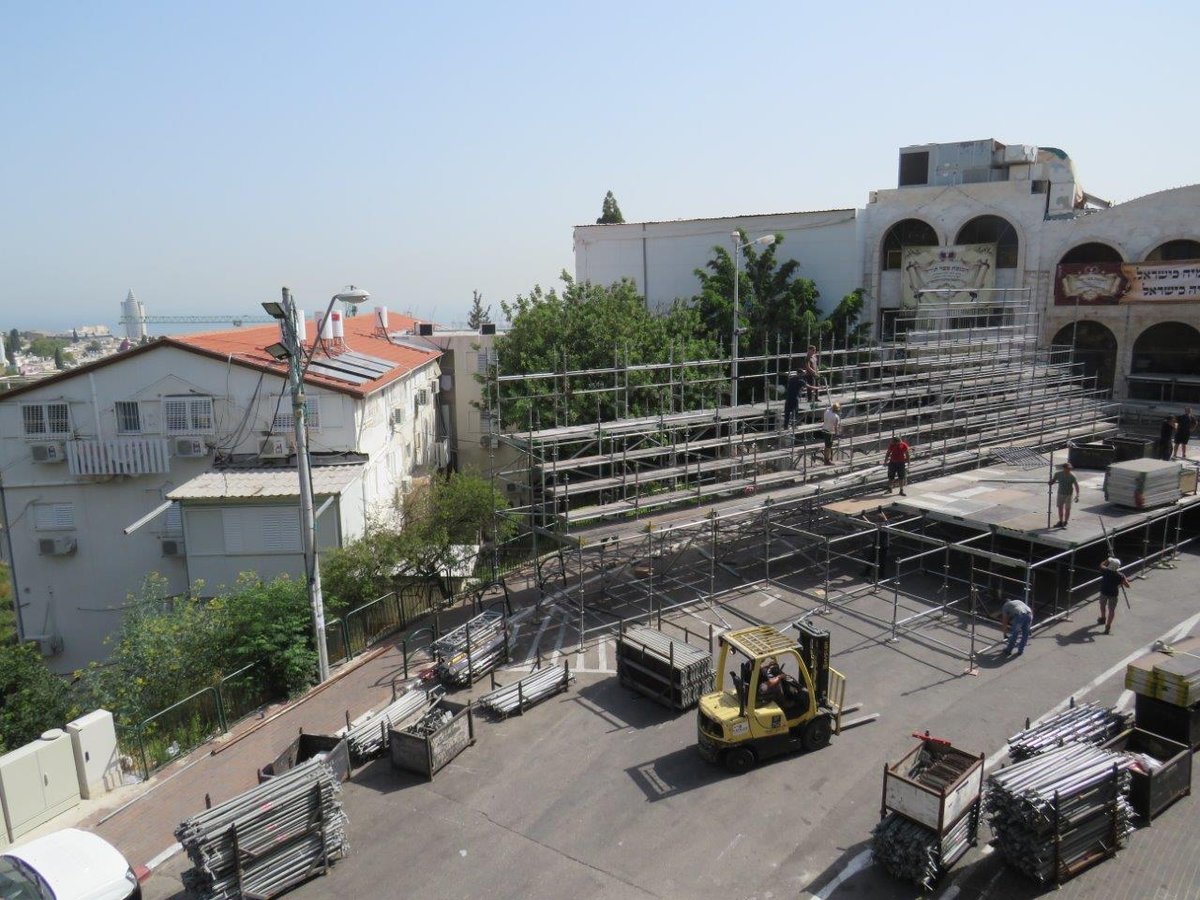 בסערט ויז'ניץ מתכוננים למעמד הכנסת ס"ת היסטורי