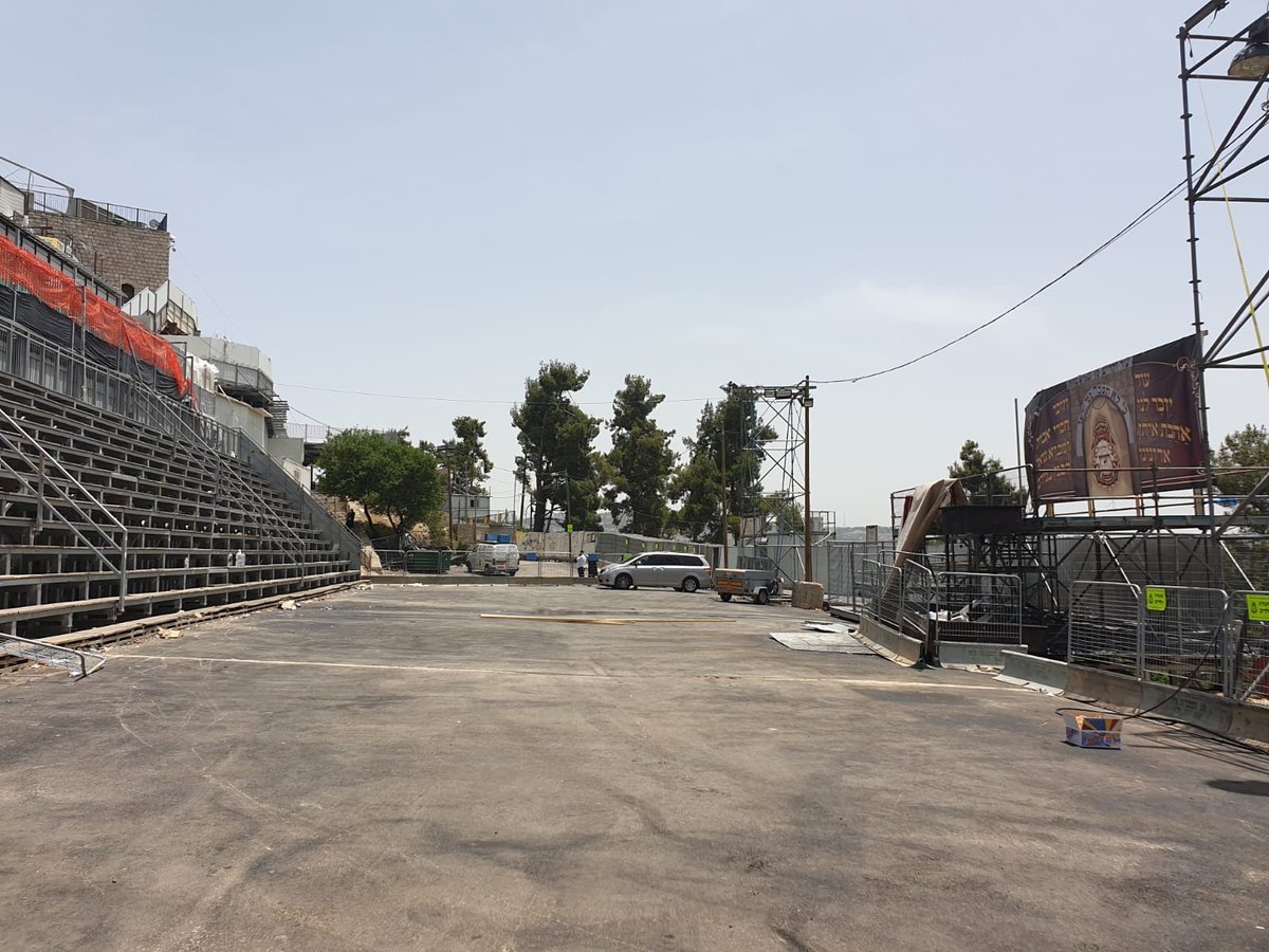 האדמו"ר מויז'ניץ יגיע למירון יחד עם חסידיו