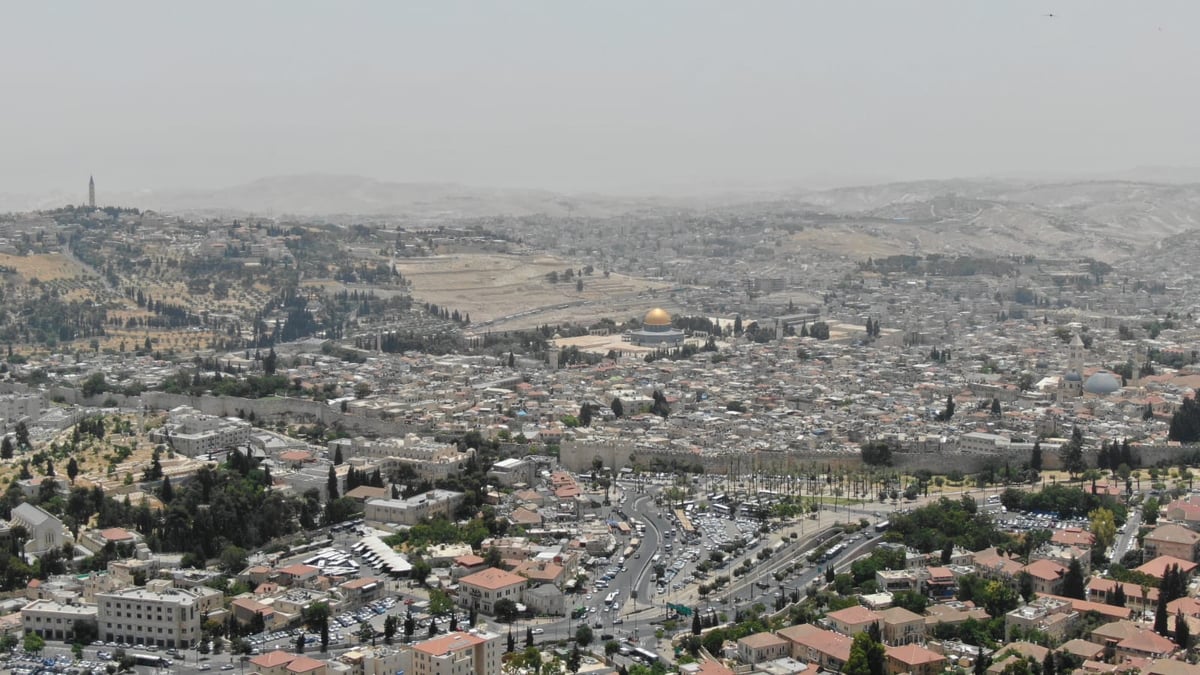 הרחפן תיעד: עיר הקודש ירושלים - מלמעלה