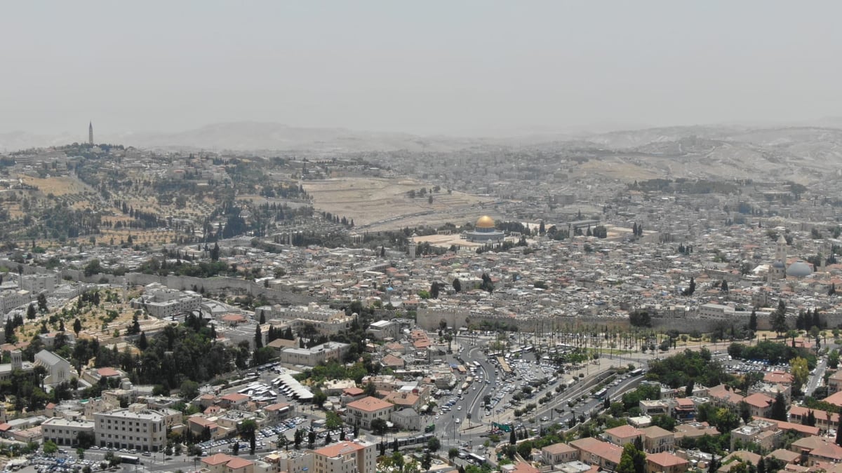 הרחפן תיעד: עיר הקודש ירושלים - מלמעלה