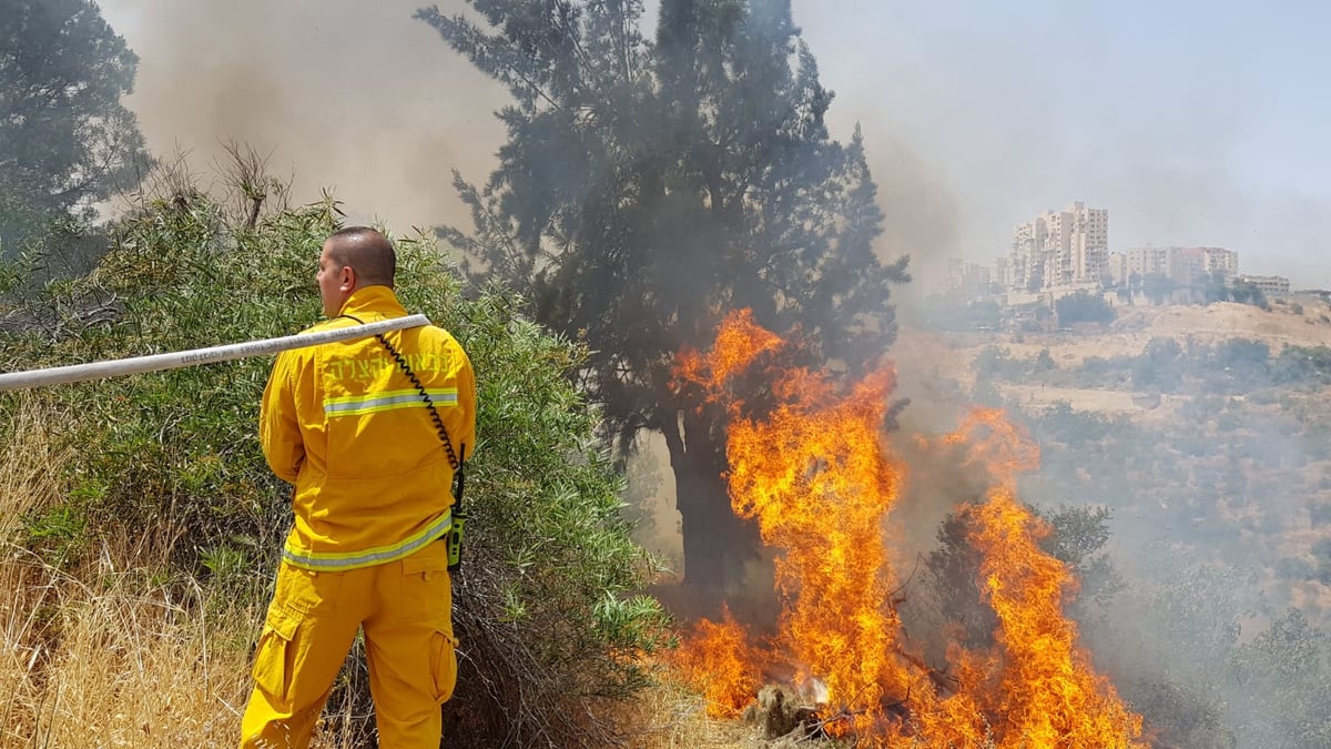 הושגה שליטה על האש בירושלים; התושבים שבו לבתיהם