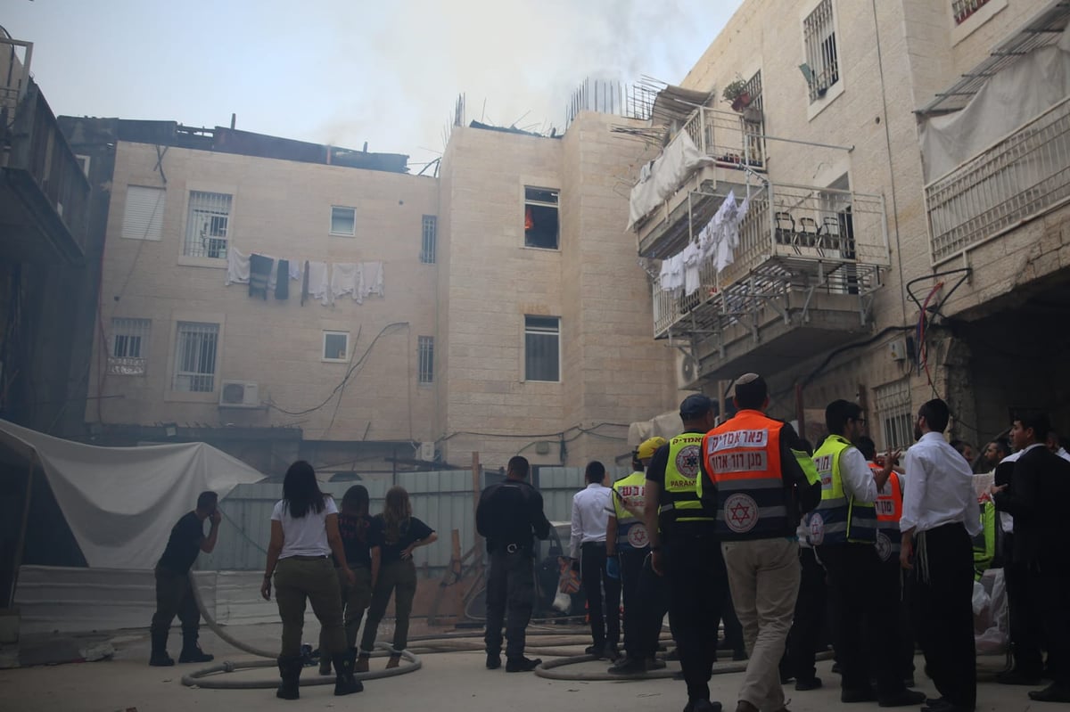 דיירת הבניין ל'כיכר השבת': "ילד הדליק אש וזה התפשט" • צפו