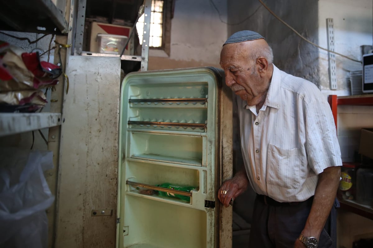 למעלה מיובל: מוכר התבלינים הוותיק של שוק הבוכרים