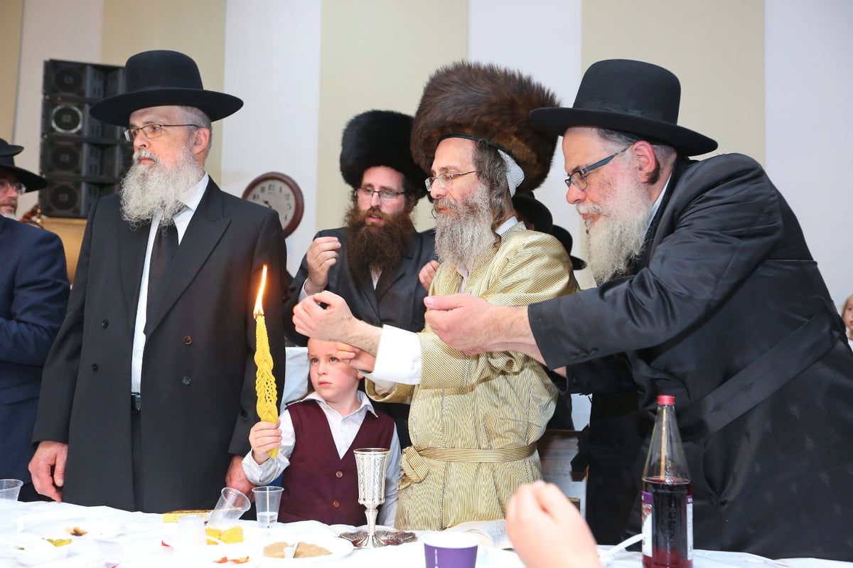 צפו: המשפיע החסידי ר' מיילך בידרמן הקפיץ את הליטאים