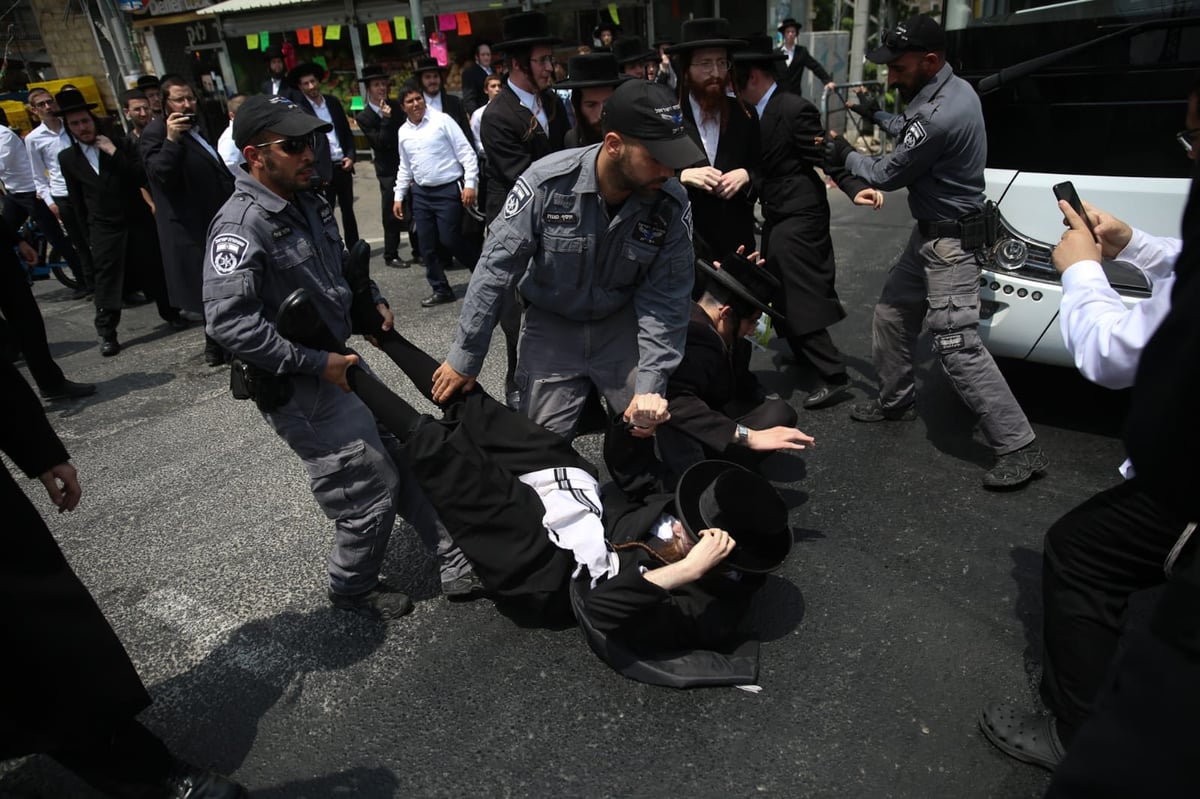 קיצונים חסמו כבישים בירושלים: חשוד נעצר