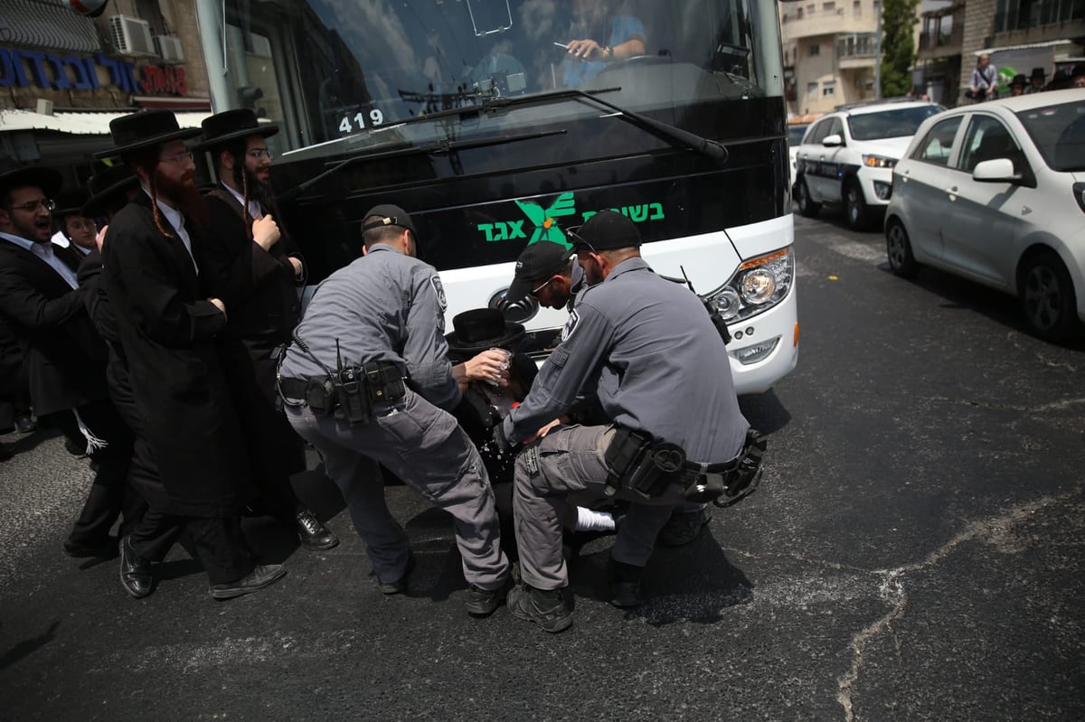 קיצונים חסמו כבישים בירושלים: חשוד נעצר