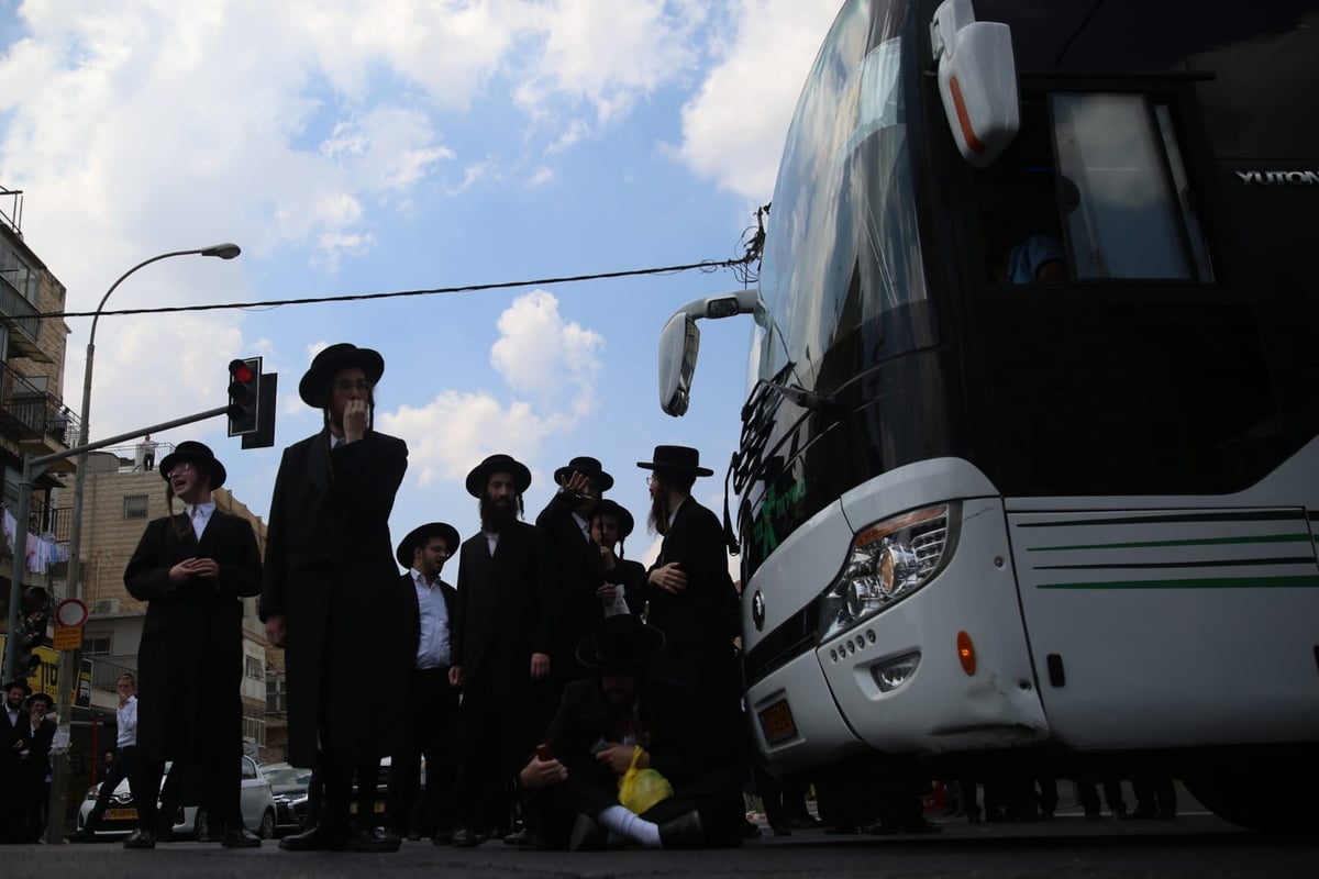 קיצונים חסמו כבישים בירושלים: חשוד נעצר