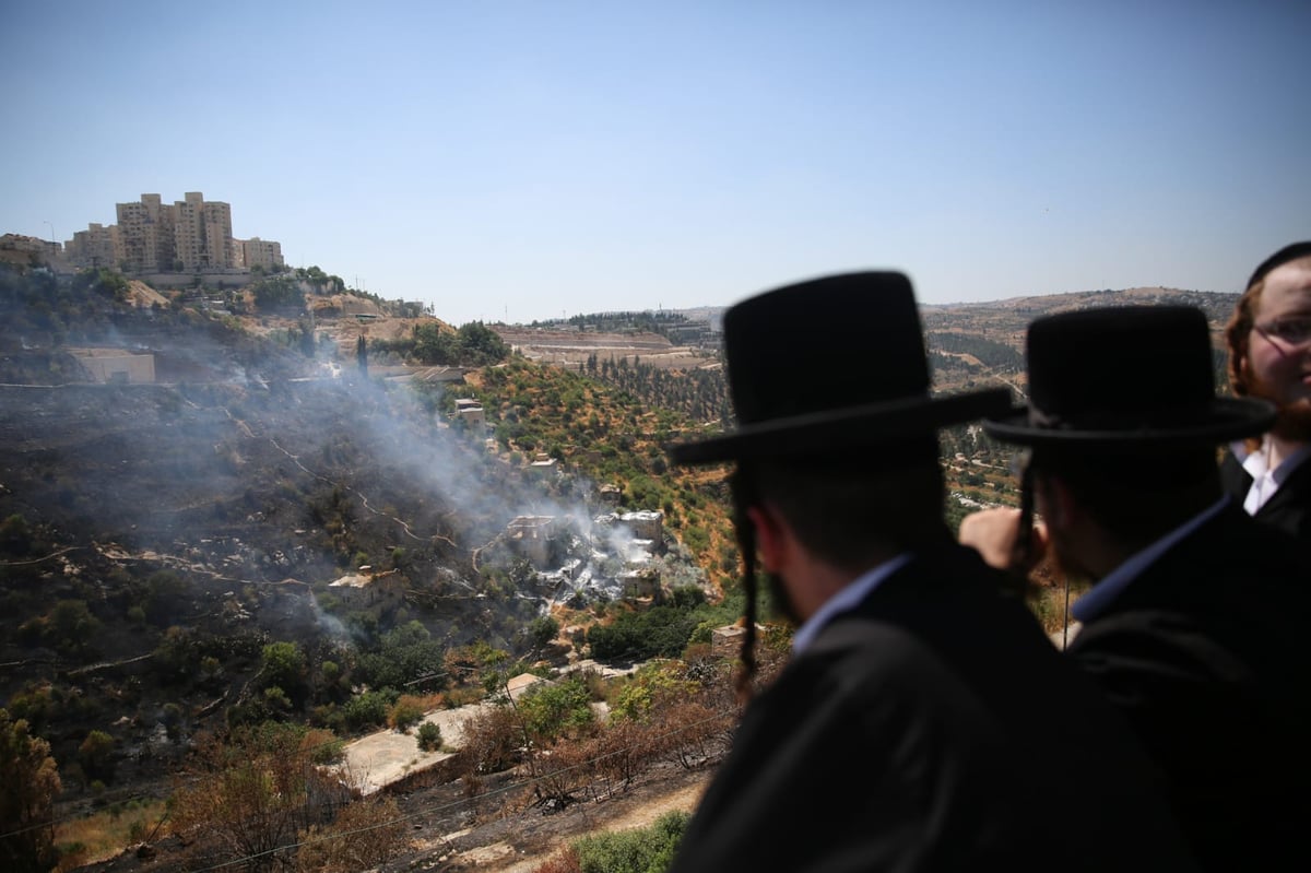 חשש מזליגת השריפה בליפתא לכיוון ירושלים • צפו בתיעוד