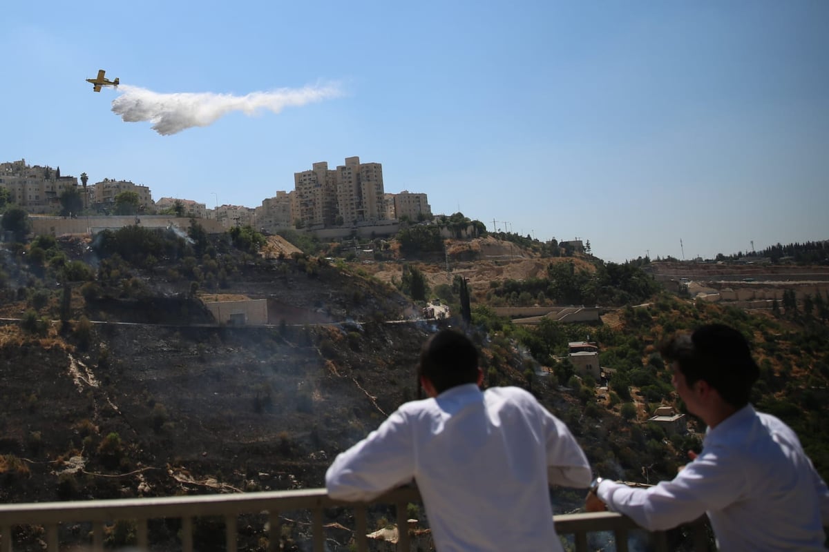 חשש מזליגת השריפה בליפתא לכיוון ירושלים • צפו בתיעוד