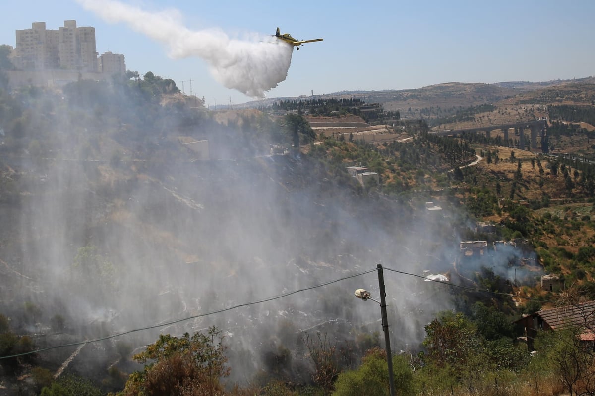 חשש מזליגת השריפה בליפתא לכיוון ירושלים • צפו בתיעוד