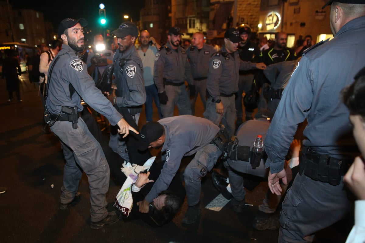 הפגנה בירושלים: חסימות כבישים ומעצרים