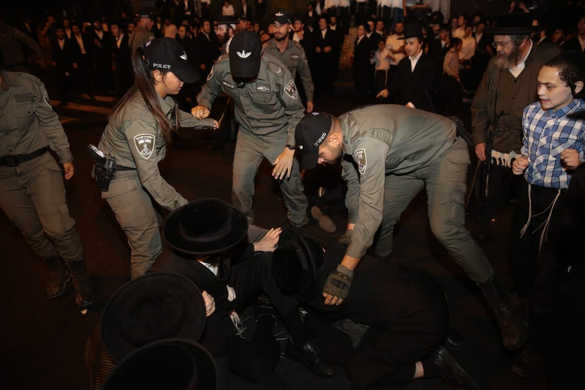 הפגנה בירושלים: חסימות כבישים ומעצרים