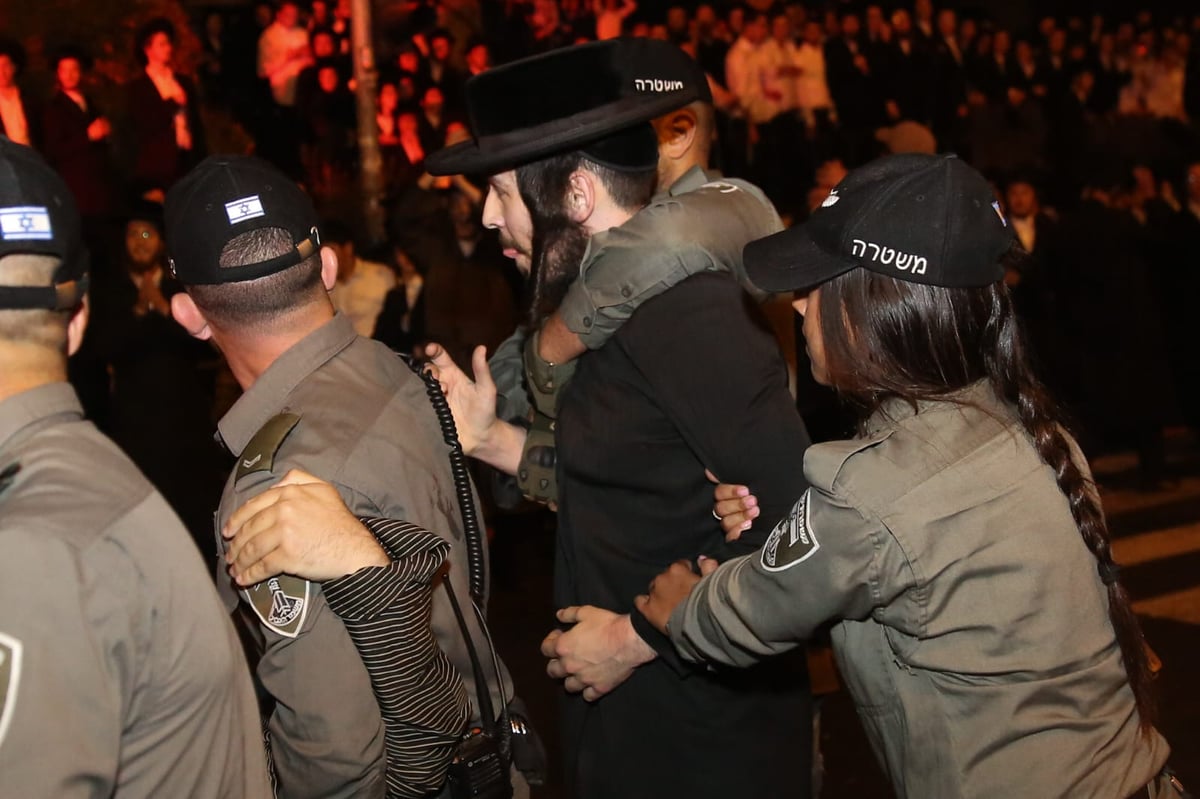 הפגנה בירושלים: חסימות כבישים ומעצרים