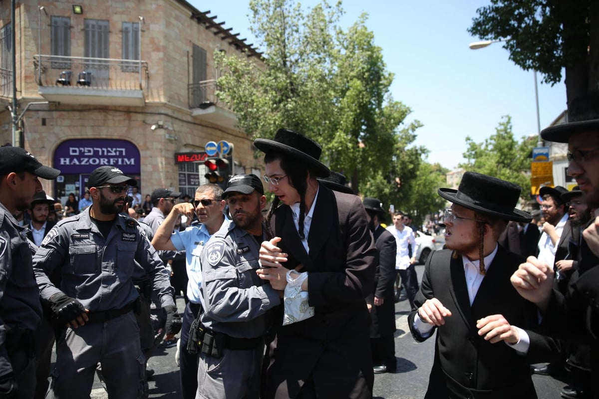 הפגנה אלימה בירושלים בעקבות מעצר הבנות