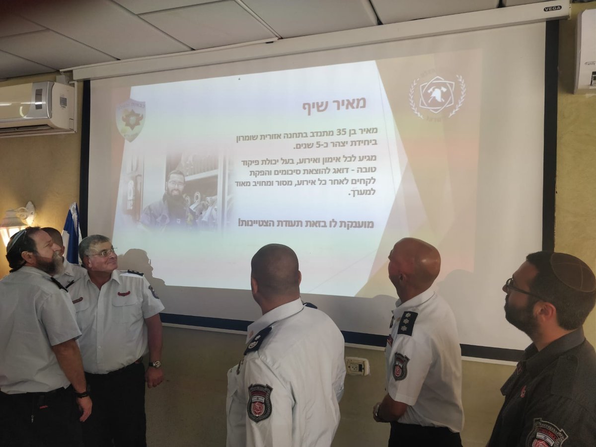 מאיר שיף - חב"דניק, זמר והכבאי המצטיין ביהודה ושומרון