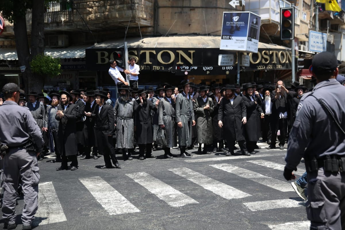 סוף הסאגה: הבחורות שמעצרן עורר מהומות יזכו לפטור מגיוס