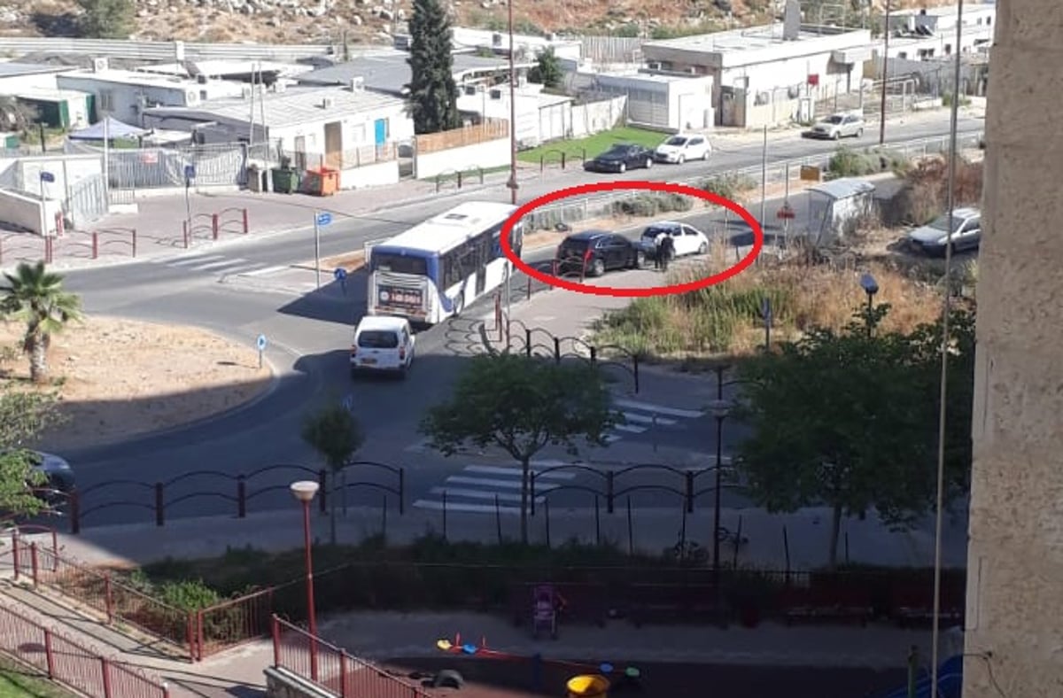 רכבו של ה'נגיד', בכניסה למודיעין עילית