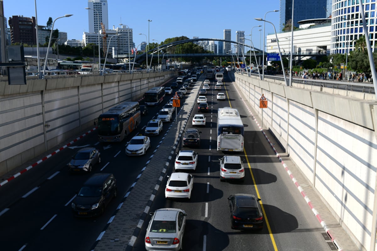 עימותים בהפגנת האתיופים: שוטרים נפצעו