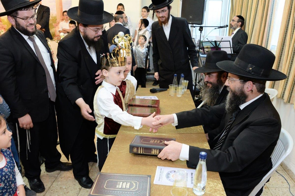 בקריית אתא חגגו מסיבת חומש • גלריה