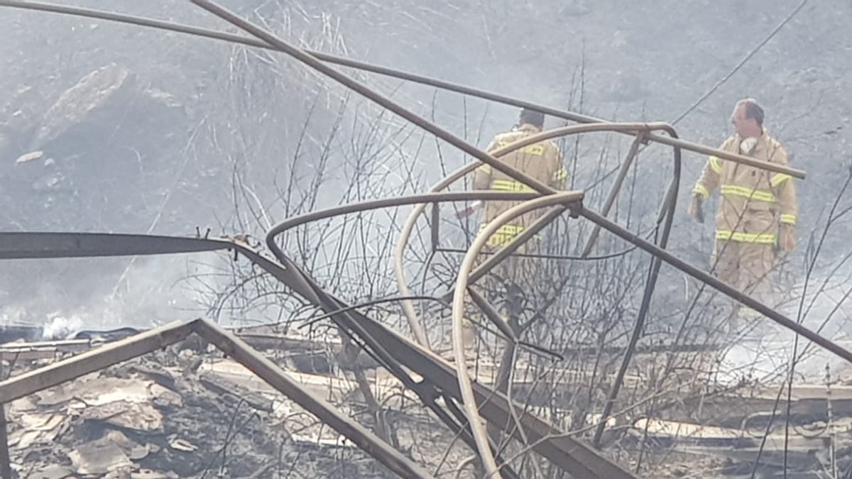 רגיעה בגל השריפות: כ-15 בתים עלו בלהבות המשתוללות