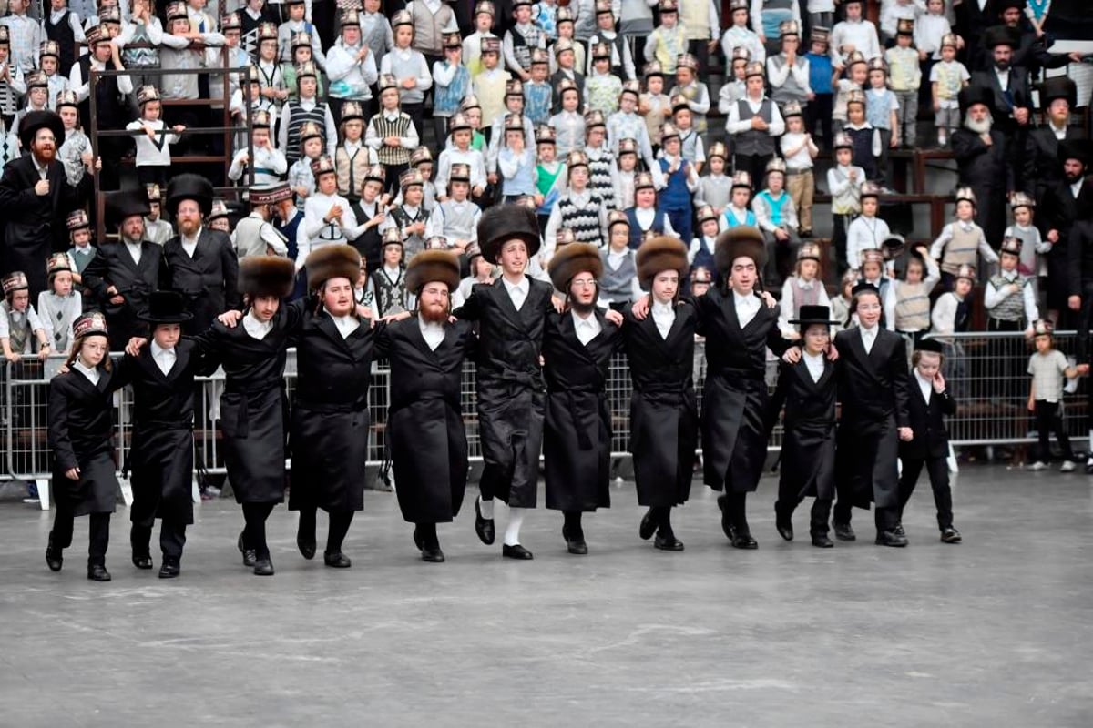 אלפים ב'שבע ברכות' האחרון לנכדו של האדמו"ר מוויז'ניץ