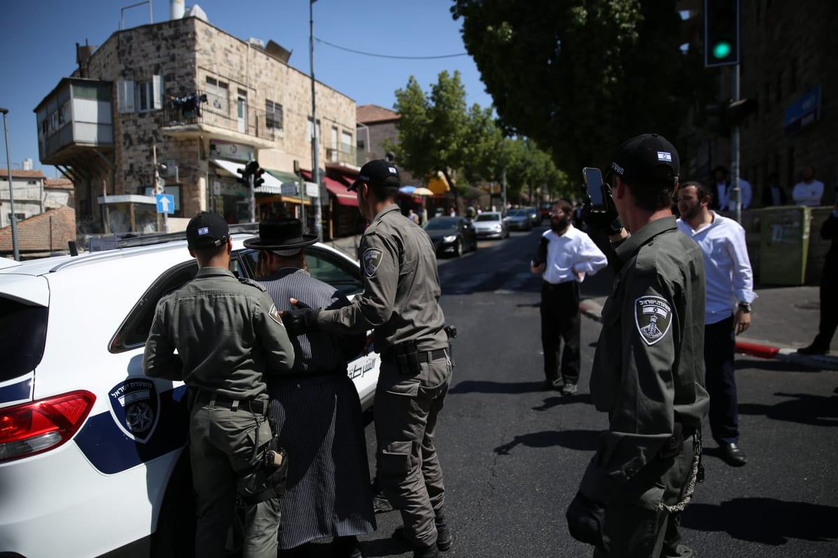 בעקבות מעצר העריק: חסימת כבישים בירושלים - 6 נעצרו