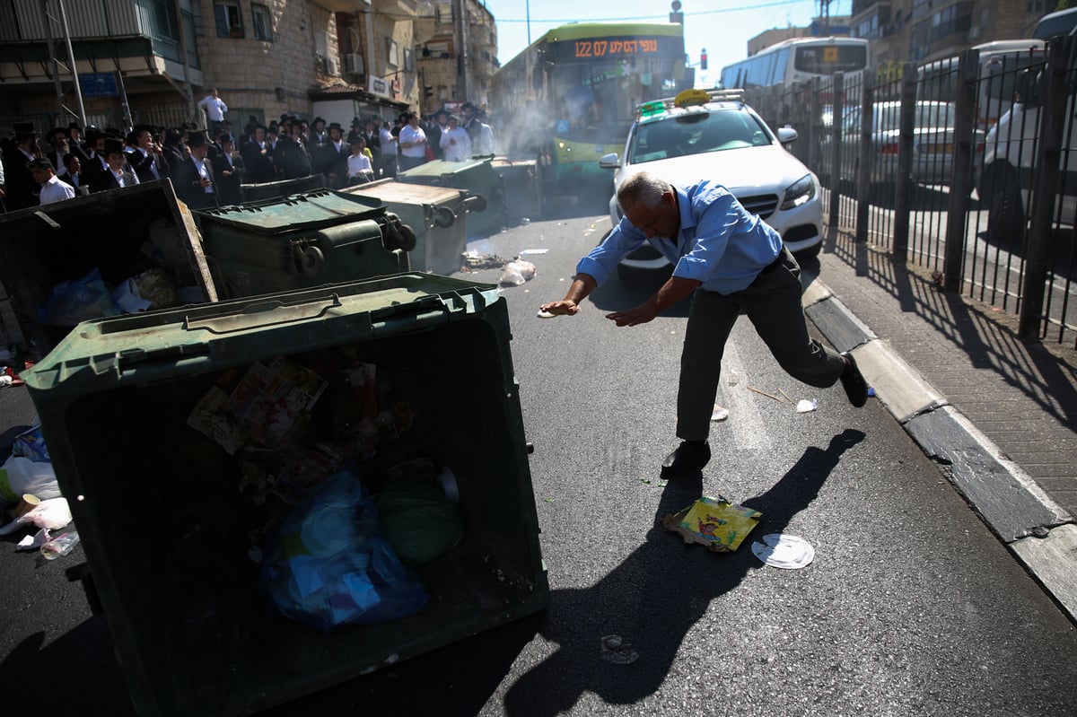 בעקבות מעצר העריק: חסימת כבישים בירושלים - 6 נעצרו