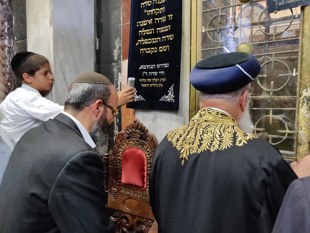 תיעוד: הראשון לציון בקברי האבות שבחברון