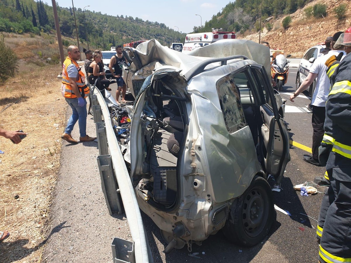 רכב משפחה חרדית התנגש ברכב ברינקס