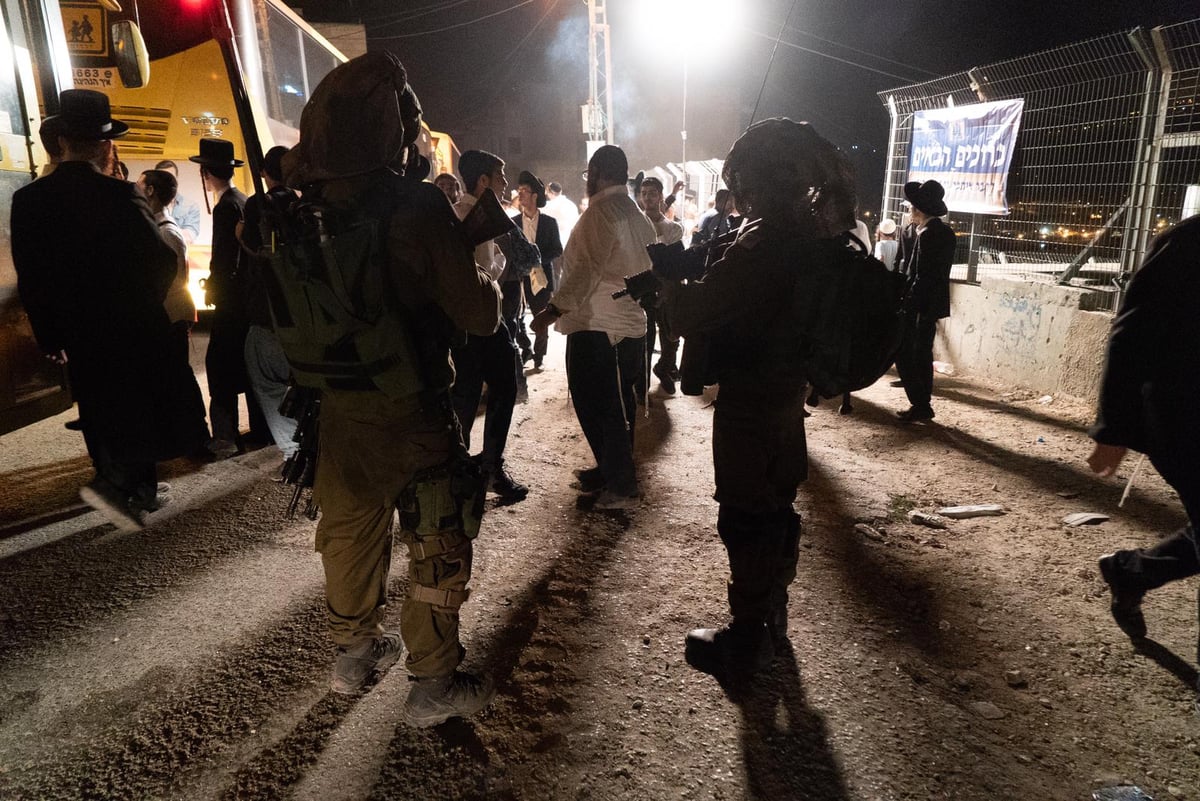 כ-300 מתפללים בקברי בני אהרן בעוורתא