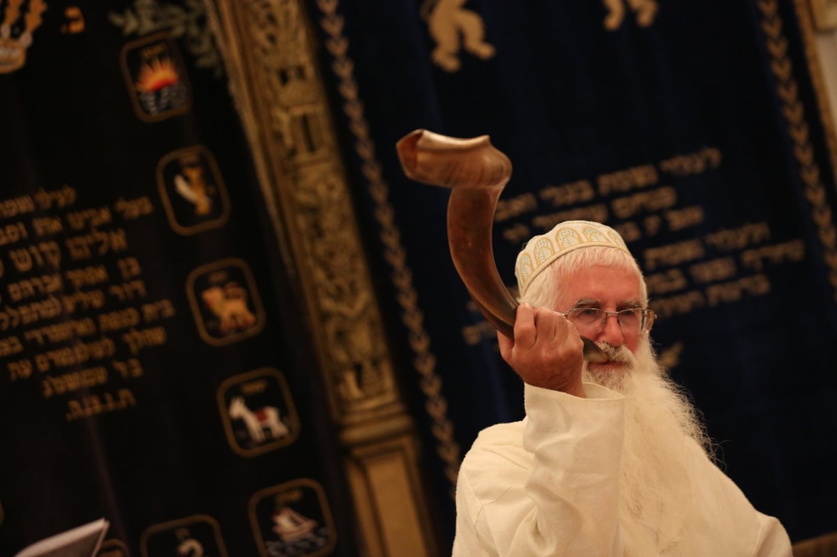 אלפים בהילולת האר"י הקדוש בעיר צפת