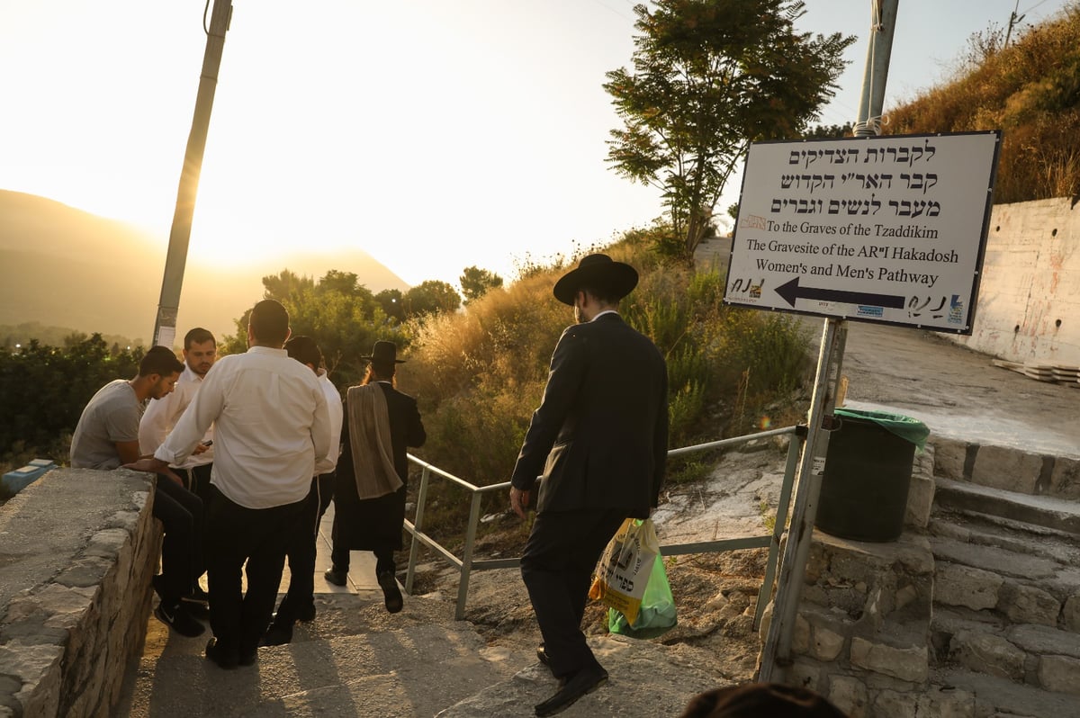 אלפים בהילולת האר"י הקדוש בעיר צפת