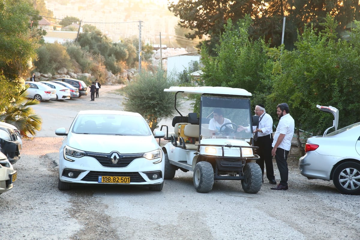 מאות בוגרי ישיבת 'ראדין' התכנסו • גלריה