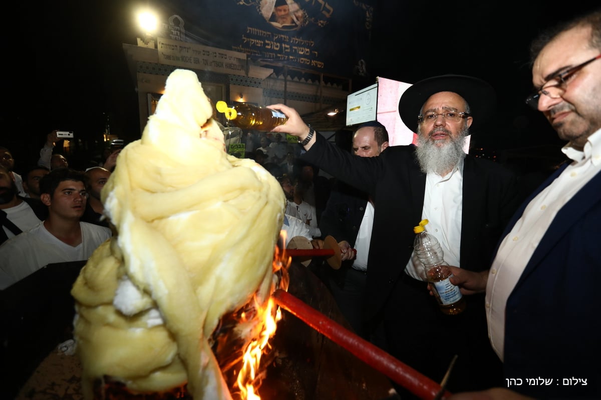 תיעוד: הילולת 'צדיק המזוזות' הגר"מ בן טוב