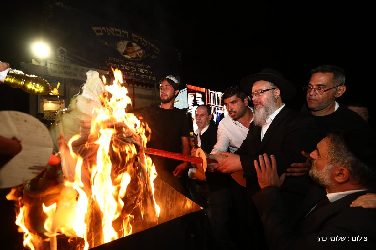 תיעוד: הילולת 'צדיק המזוזות' הגר"מ בן טוב