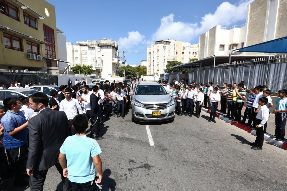 הגרב"ד פוברסקי: "בחורי ישיבה נמצאים בתוך גן עדן"