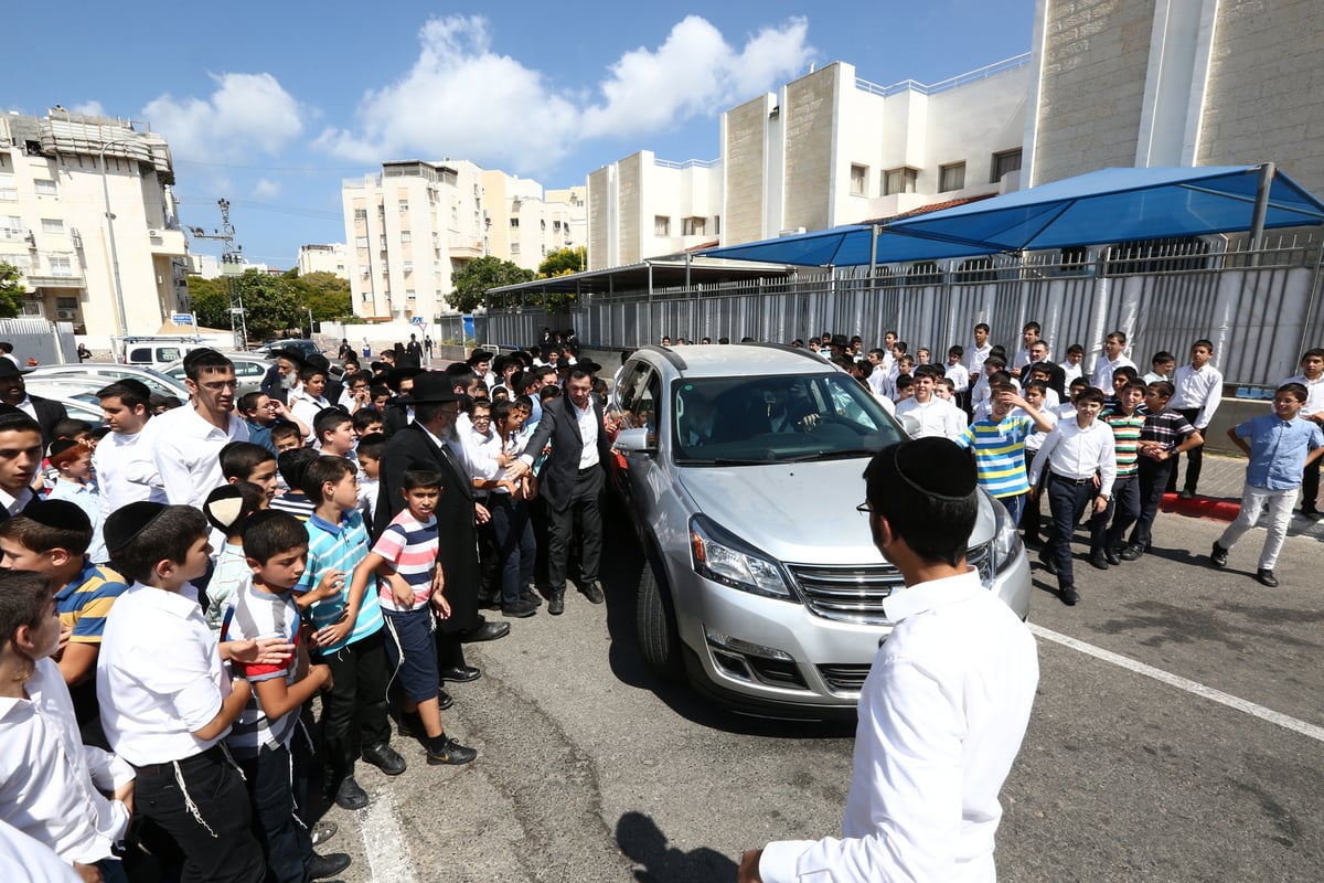 הגרב"ד פוברסקי: "בחורי ישיבה נמצאים בתוך גן עדן"