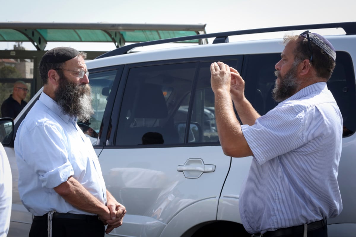 מנדלבליט יודיע: לפסול את מרזל וגופשטיין