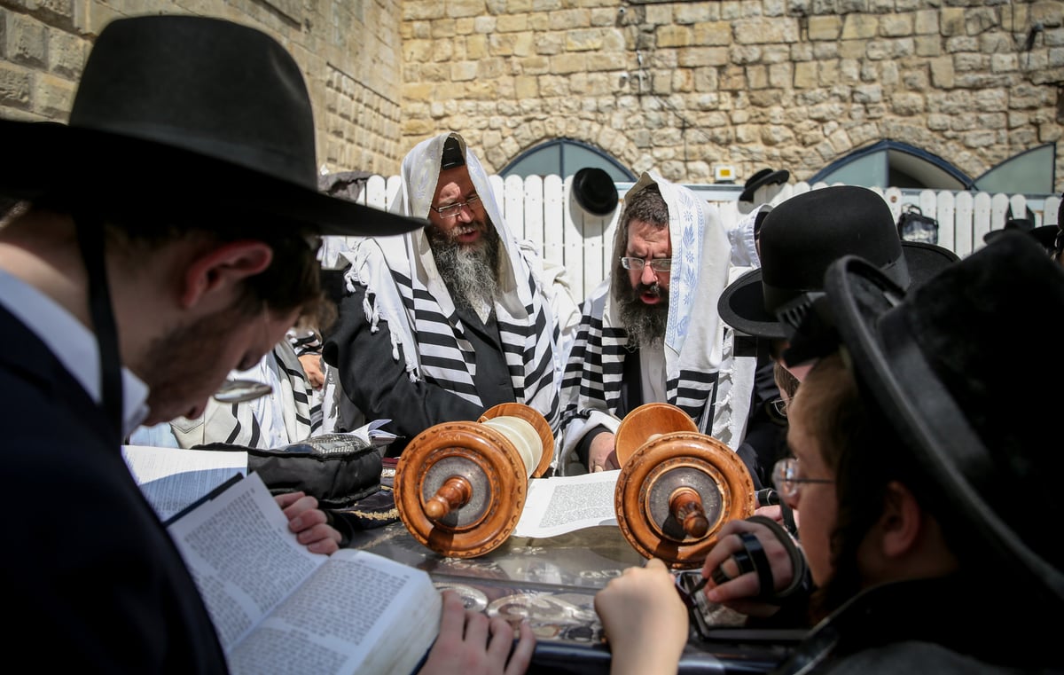 תמונות: כך נראה בין הזמנים בקבר הרשב"י