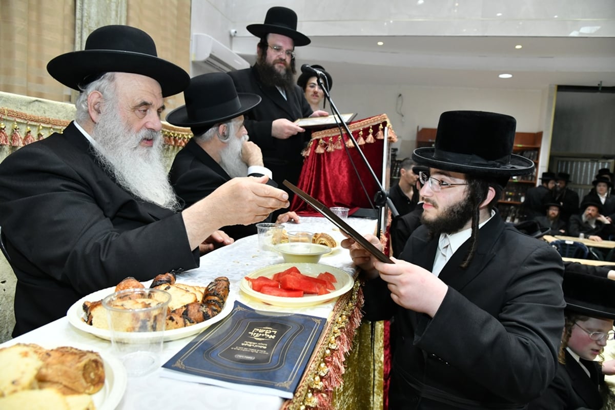 בדושינסקיא ערכו מעמד 'תנו כבוד לתורה'