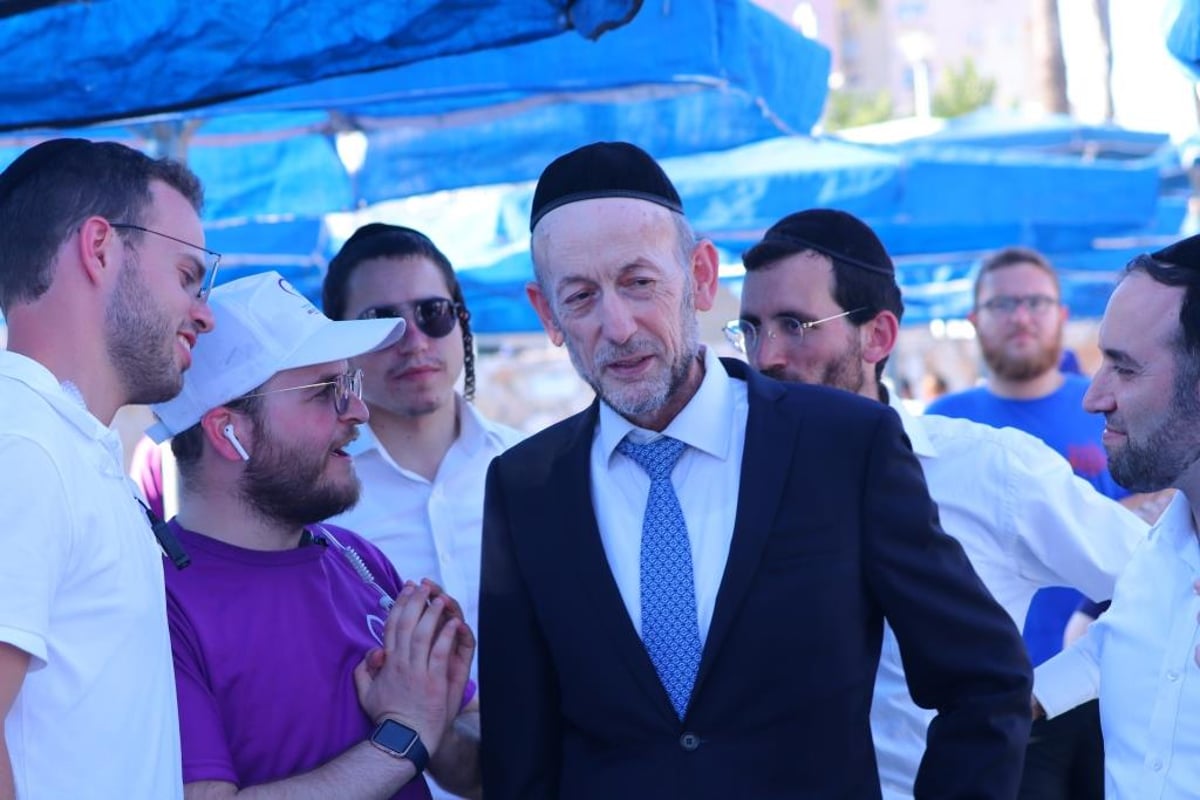 צפו: יום כיף מרהיב של 'בלב אחד' בימית 2000