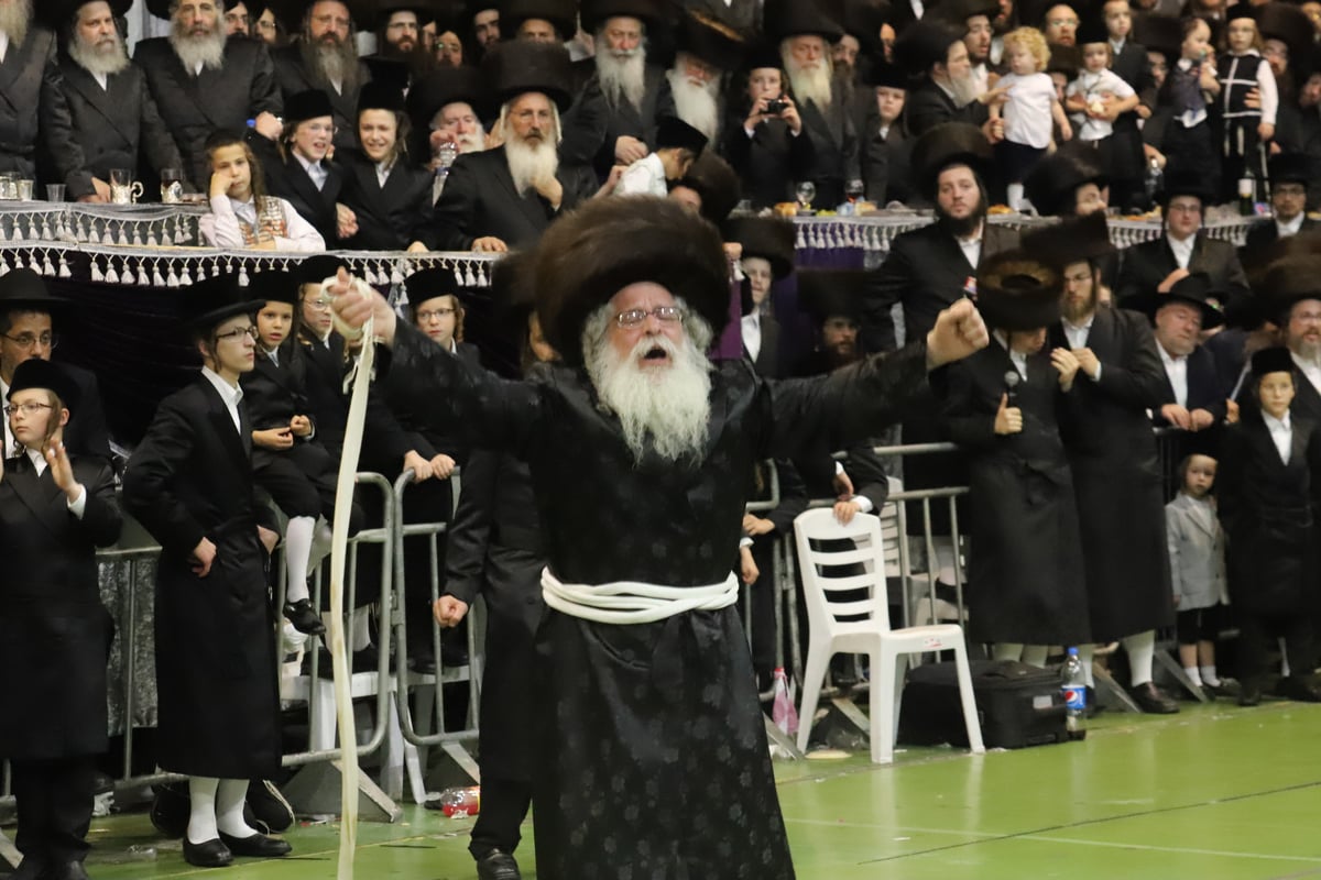 צפו: נישואי בן האדמו"ר מנדבורנה ירושלים